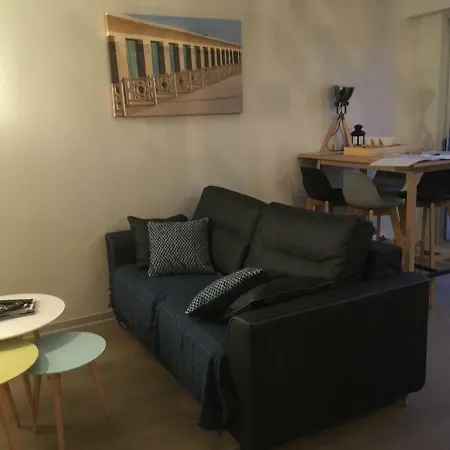 L'atelier Des Planches Apartment *